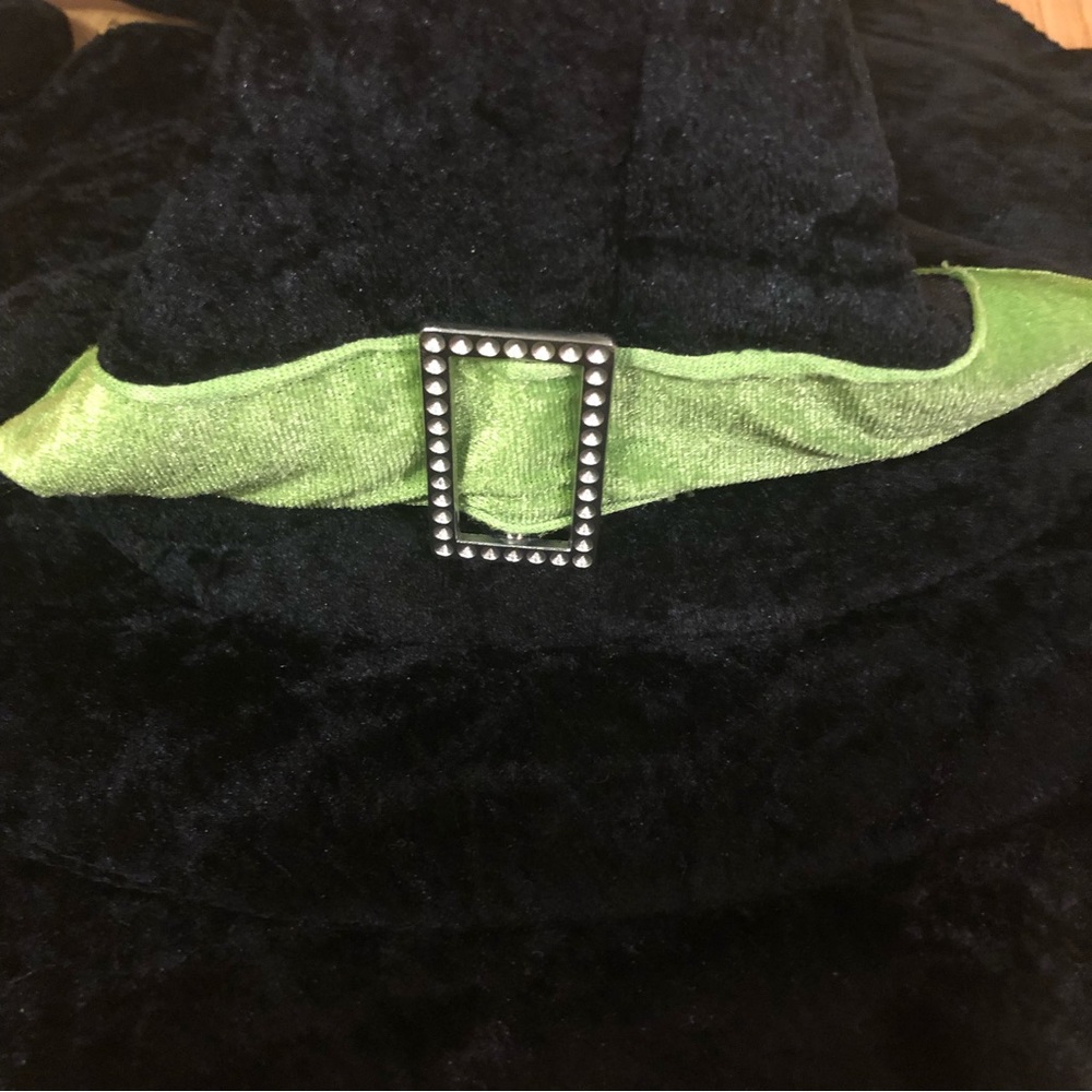 ⭐️ Lightly used girls’ witch hat - Picture 2 of 11